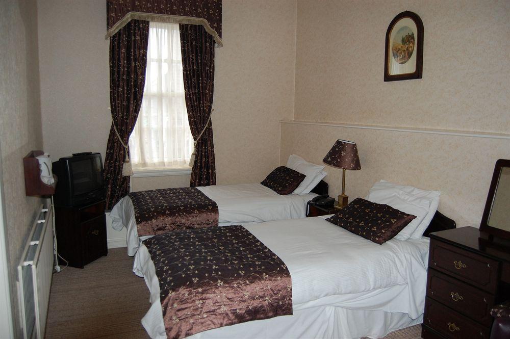 Dooly'S Hotel Birr Esterno foto