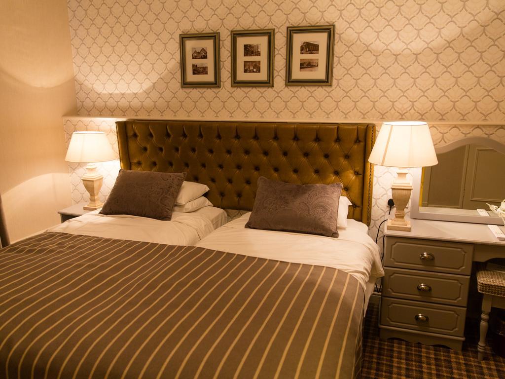 Dooly'S Hotel Birr Esterno foto