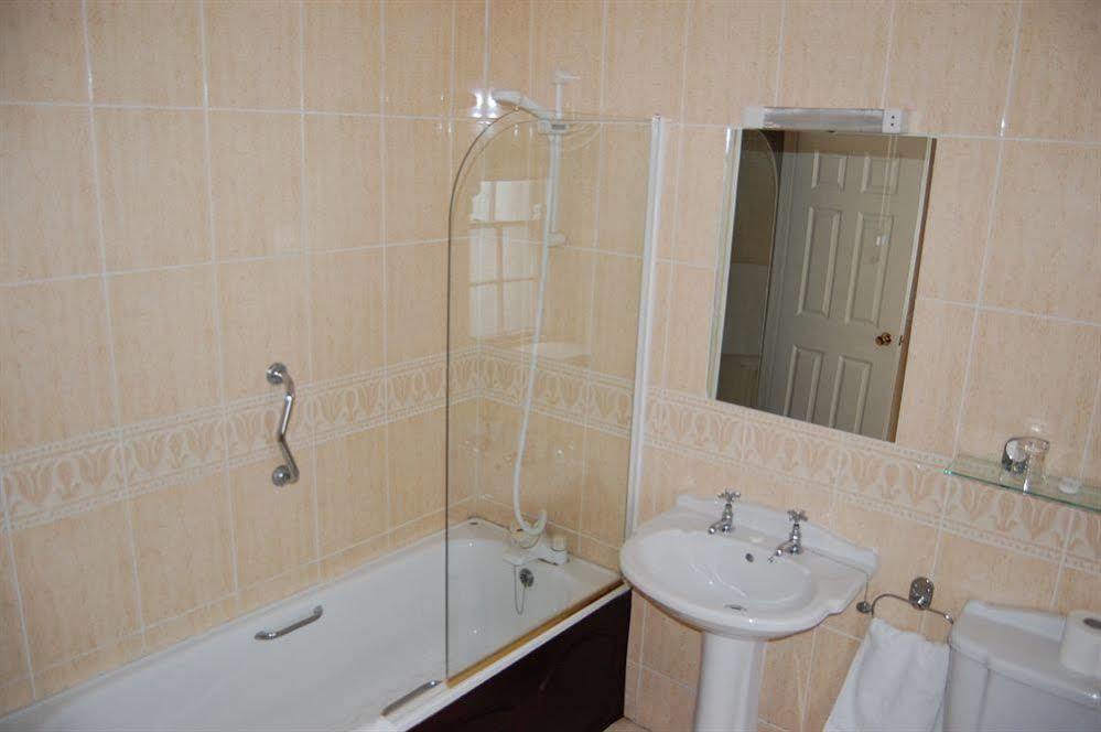 Dooly'S Hotel Birr Esterno foto